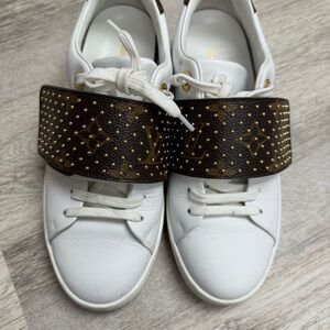 Louis Vuitton White Sneakers with Monogram Strap